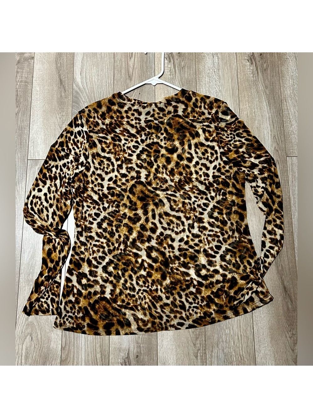 INC International Concepts Leopard Print Long Sleeve Top - Picture 2 of 3